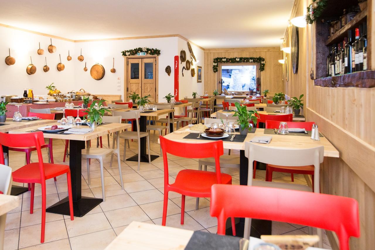 קונייה Hotel Restaurant La Barme מראה חיצוני תמונה